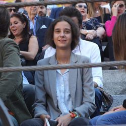 Victoria de Marichalar viendo torear a Gonzalo Caballero en Las Ventas