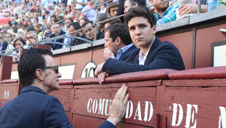 Froilán y José Ortega Cano viendo torear a Gonzalo Caballero en Las Ventas