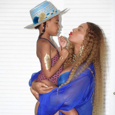 Beyoncé posa embarazada