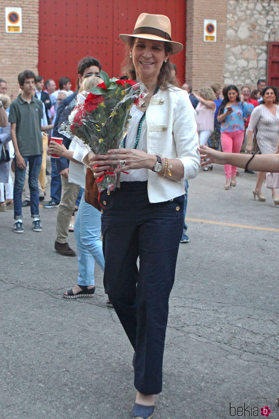 La Infanta Elena en los toros en Aranjuez