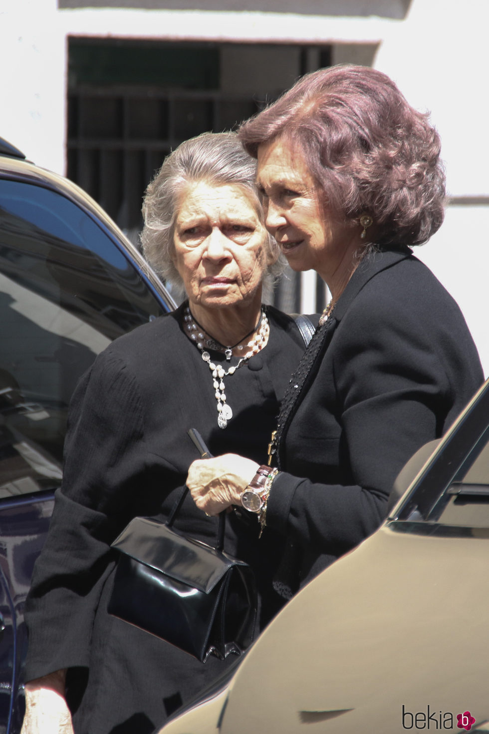 La Reina Sofía e Irene de Grecia en el funeral de Alexandros Goulandris