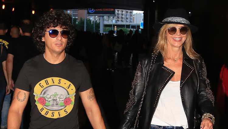 Arancha de Benito y Agustín Etienne en el concierto de Guns N' Roses en Madrid