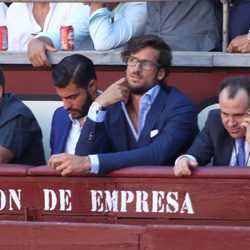 Feliciano López disfrutando junto a unos amigos de las fiestas taurinas de San Isidro 2017