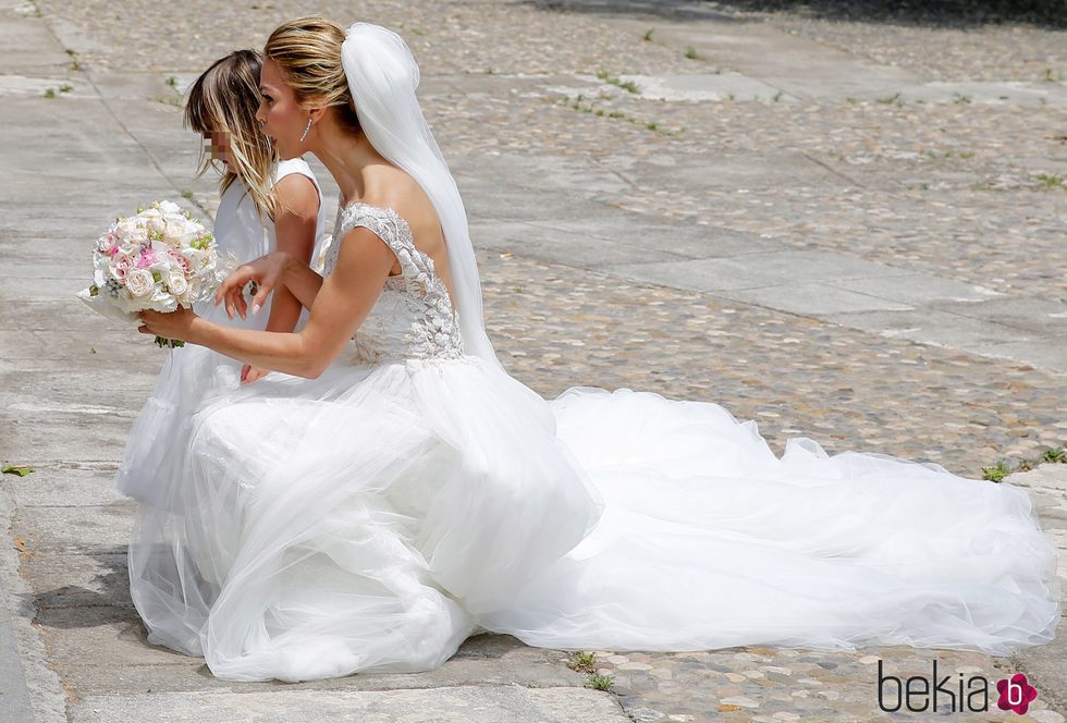 Yolanda Cardona con su hija VeraValdés el día de su boda