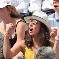 Xisca Perelló celebrando la victoria de Rafa Nadal en Roland Garros 2017