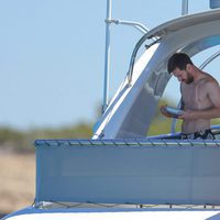 Leo Messi luce cuerpazo en un barco en Ibiza