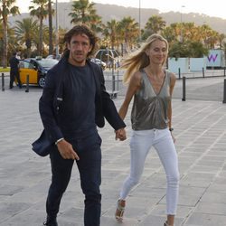 Carles Puyol y Vanesa Lorenzo en la fiesta preboda de Bartra y Melissa Jiménez