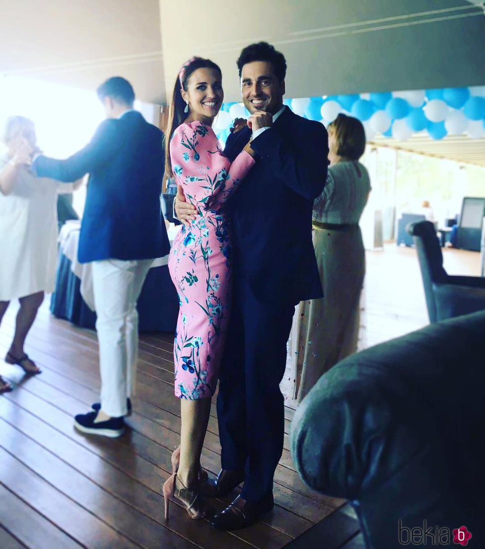 David Bustamante y Paula Echevarría bailando en la comunión de su hija Daniella