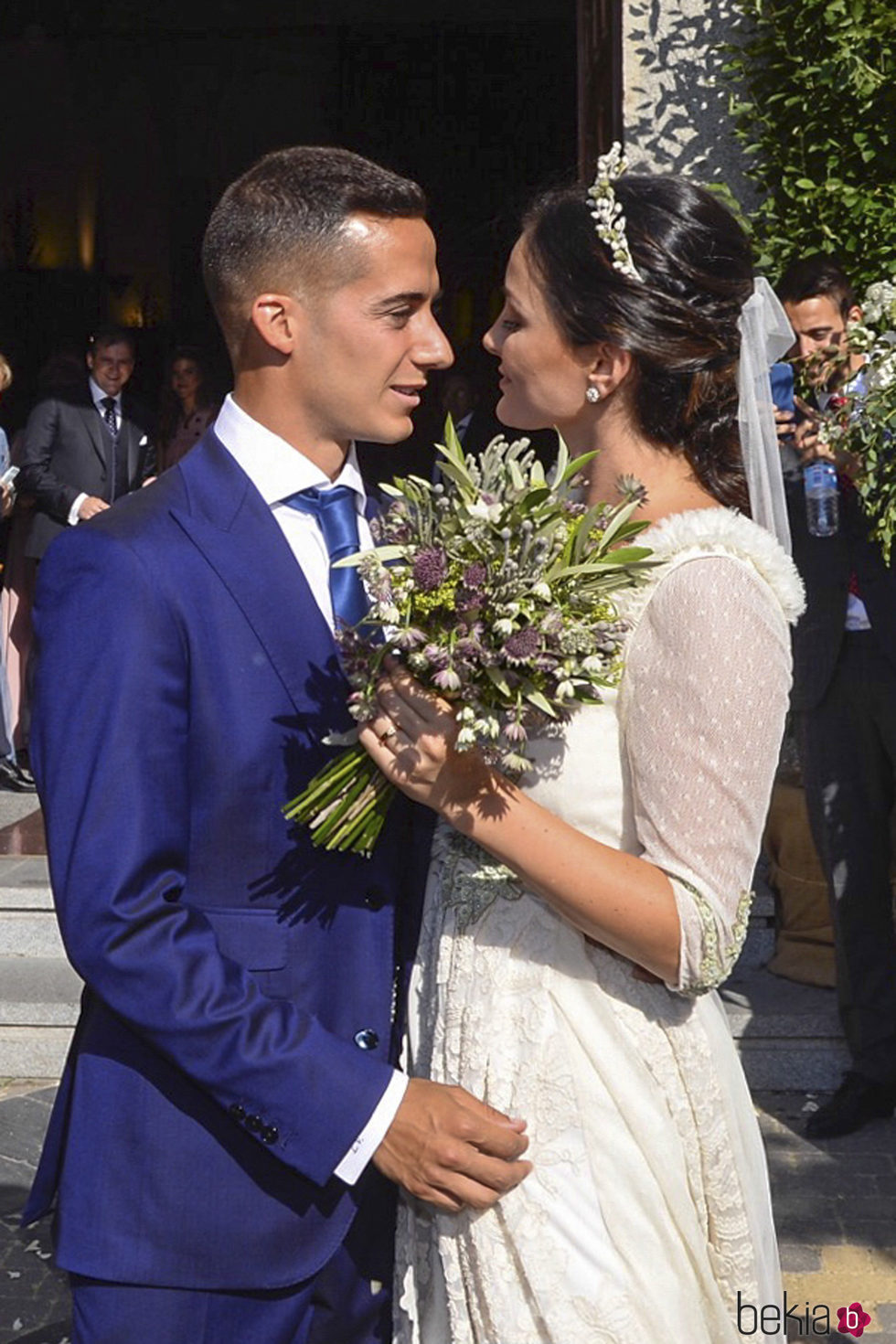 La mirada cómplice entre Lucas Vázquez y Macarena Rodríguez el día de su boda