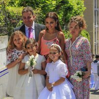 Paula Echevarría y Daniella con su familia en el Corpus Christi de candás