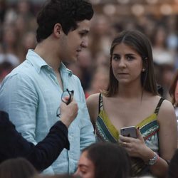 Froilán y Mar Torres-Fontes en el concierto de Taburete en un evento de moda