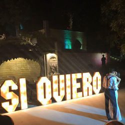 Melissa Jiménez y Marc Bartra durante el baile nupcial de su boda