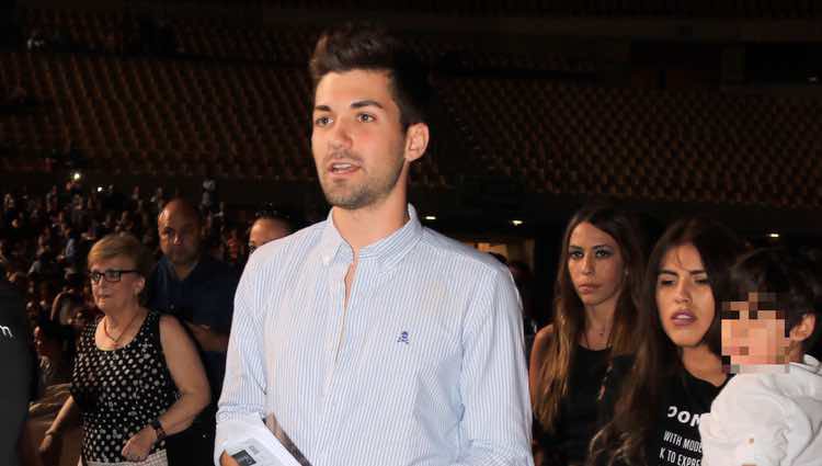 Alejandro Albalá llegando al concierto de Isabel Pantoja en Sevilla