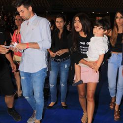 Chabelita con Alejandro Albalá y su hijo Alberto llegando al concierto de Isabel Pantoja en Sevilla