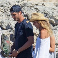 Álvaro Morata y Alice Campello de paseo por Formentera