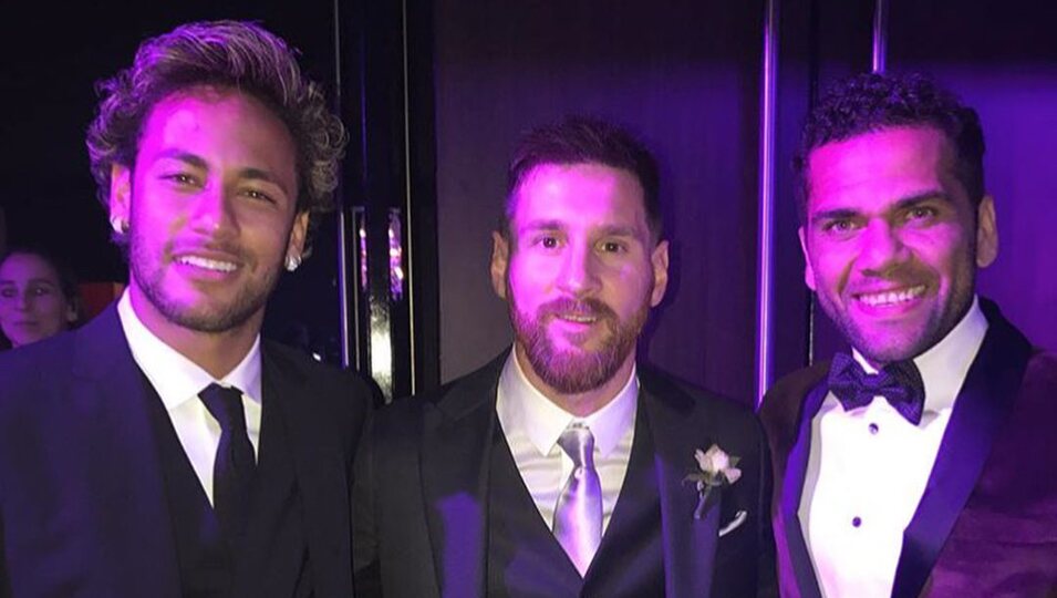 Leo Messi con Neymar y Dani Alves el día de su boda