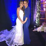 Antonella Roccuzzo con Elena Galera el día de su boda