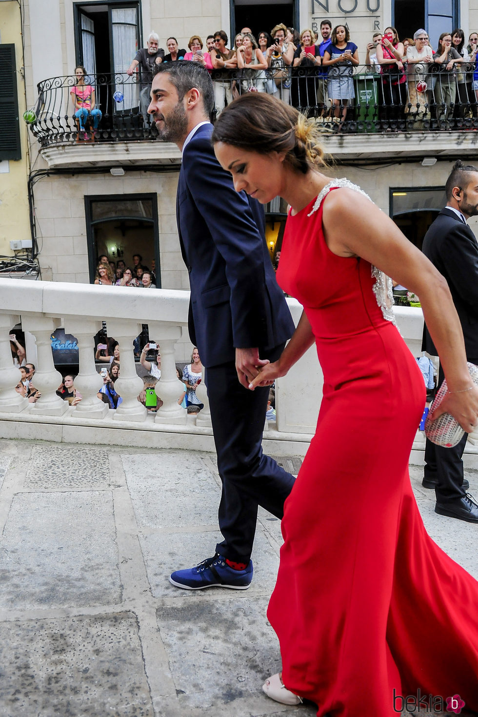 Juan Carlos Navarro y su mujer Vanesa García en la boda de Sergio Llul y Almudena Cánovas