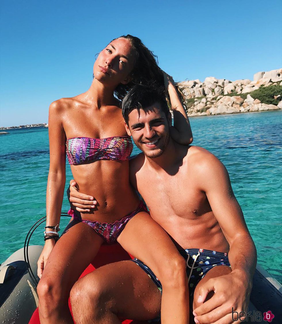 Álvaro Morata y Alice Campello surcando las aguas de Cerdeña