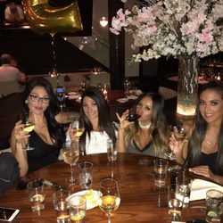 Snooki, Sammy Sweetheart, JWoww y Deena Nicole, de cena grabando el reencuentro de 'Jersey Shore'