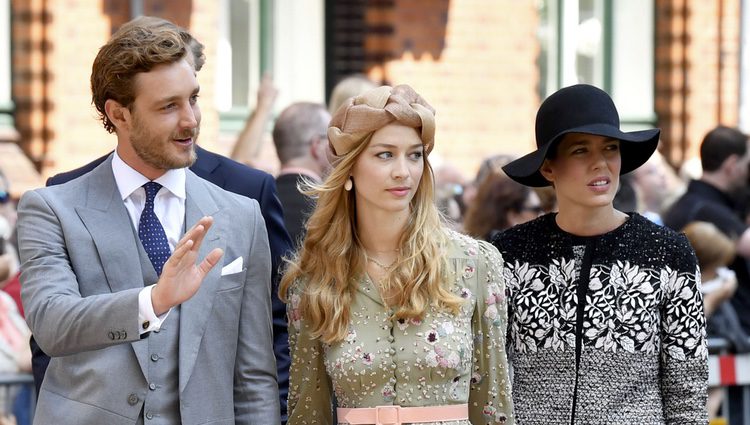 Pierre Casiraghi, Beatrice Borromeo y Carlota Casiraghi en la boda Ernst August de Hannover y Ekaterina Malysheva