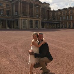 David Beckham y su hija Harper Seven en el Buckingham Palace