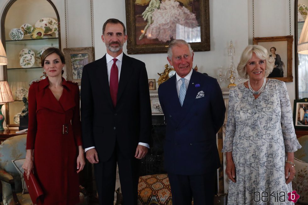 Los Reyes Felipe y Letizia con el Príncipe Carlos y Camilla Parker en Clarence House en su Viaje de Estado a Reino Unido