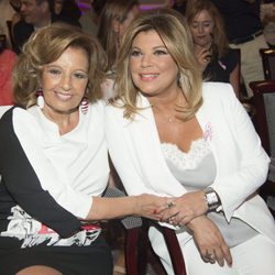 Terelu Campos y su madre María Teresa Campos, durante la presentación del libro