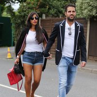 Cesc Fàbregas y Daniella Semaan en la final masculina de Wimbledon 2017