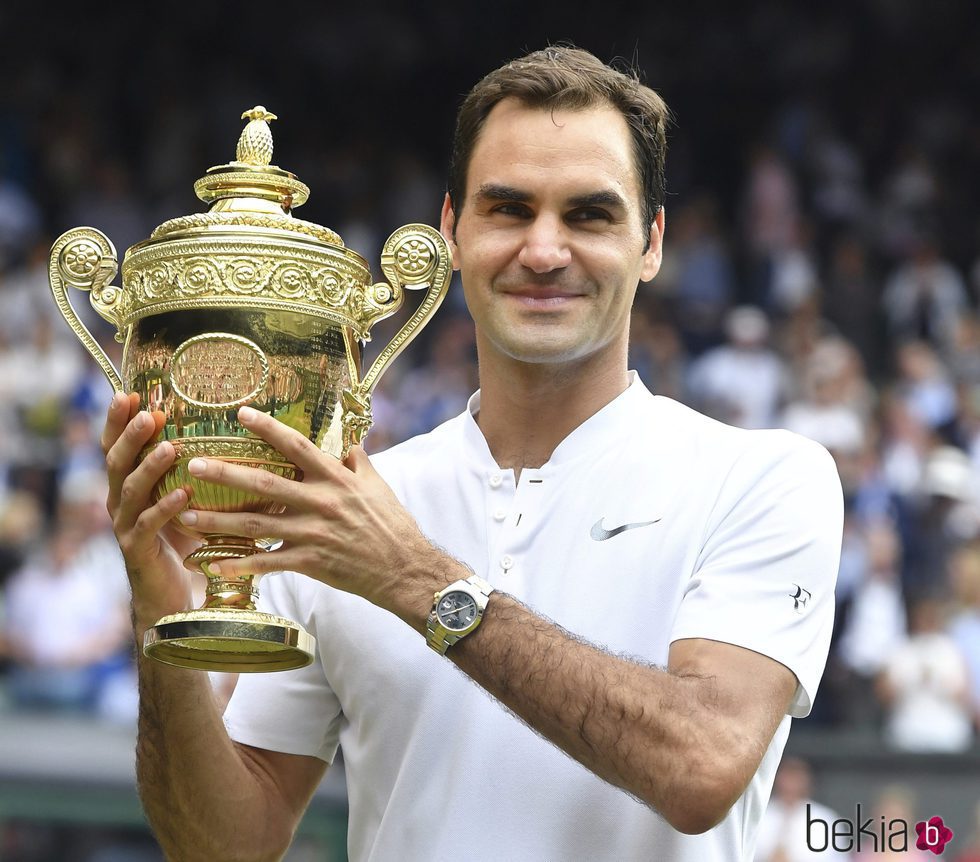 Roger Federer tras ganar la final masculina de Wimbledon 2017