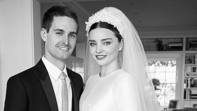 Evan Spiegel y Miranda Kerr el día de su boda