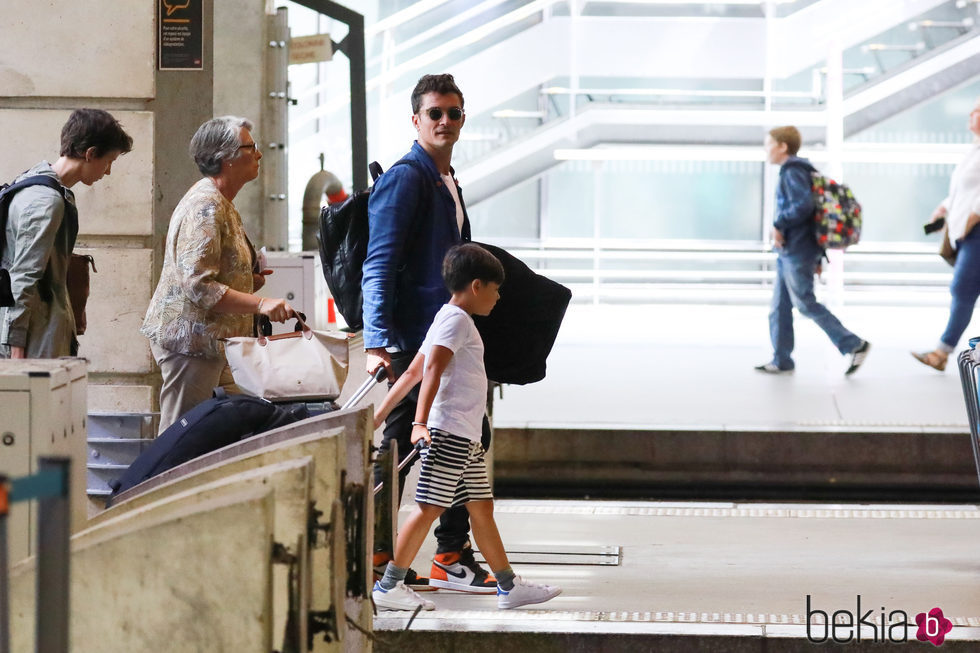 Orlando Bloom y su hijo juntos de vacaciones