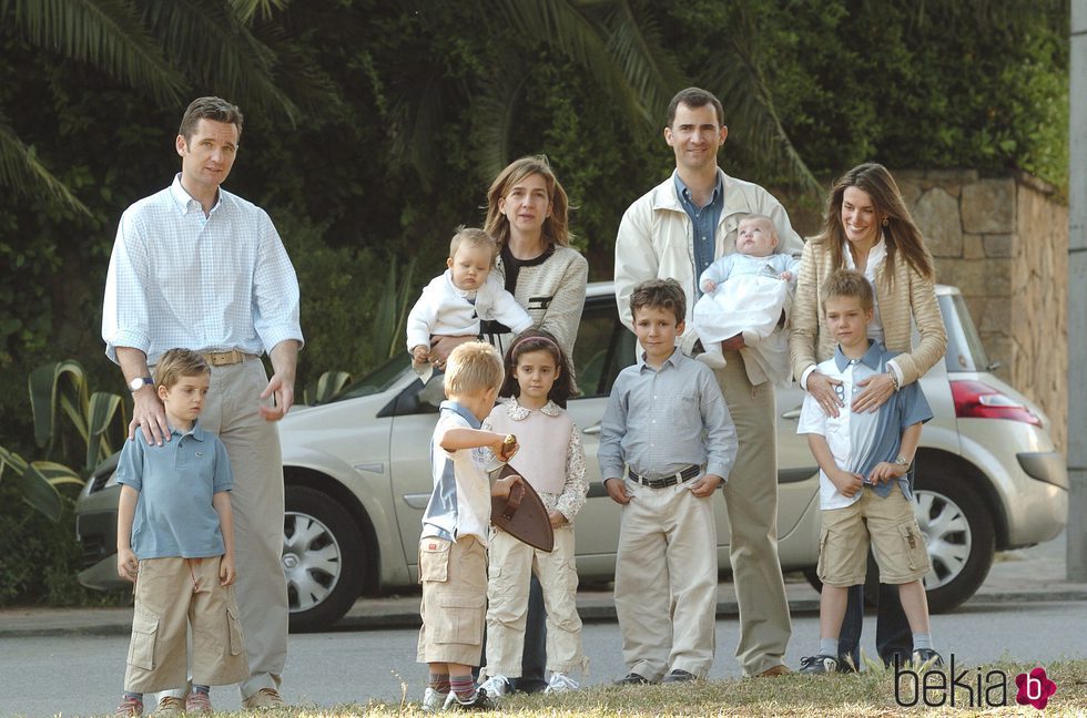 Los Reyes Felipe y Letizia, la Princesa Leonor, Froilán, Victoria de Marichalar, la Infanta Cristina, Iñaki Urdangarin y sus hijos Juan, Pablo, Miguel e Ir