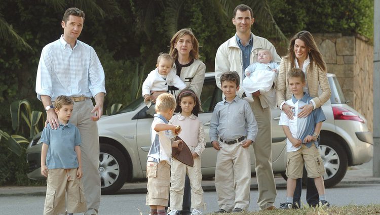 Los Reyes Felipe y Letizia, la Princesa Leonor, Froilán, Victoria de Marichalar, la Infanta Cristina, Iñaki Urdangarin y sus hijos Juan, Pablo, Miguel e Ir