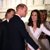 El Príncipe Guillermo y Kate Middleton en el Museo del Levantamiento de Varsovia