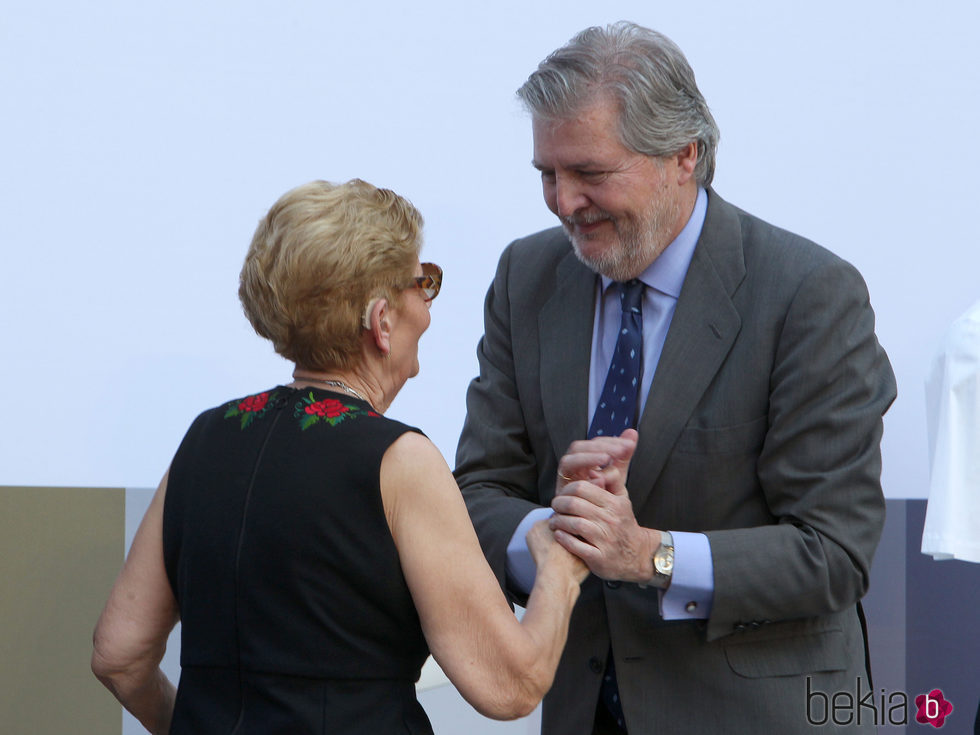 Iñigo Méndez de Vigo y la madre de David Delfín, María González Corbacho