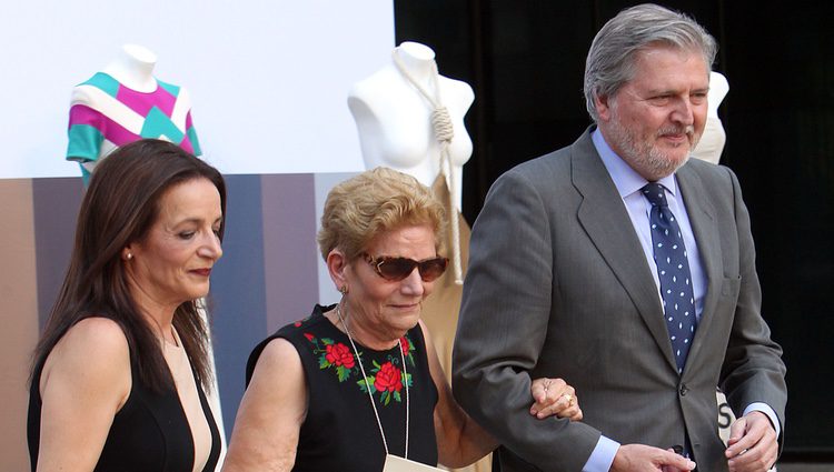 María González e Iñigo Méndez de Vigo en el homenaje a David Delfín