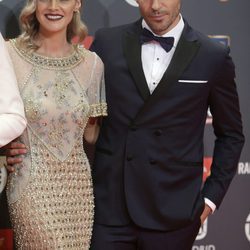 Miguel Ángel Silvestre y Amaia Salamanca en los Premios Platino 2017