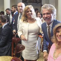 José Carlos Bernal, Carmen Borrego, Bigote Arrocet y Terelu Campos en el acto de entrega a María Teresa Campos la Medalla de Oro al Mérito en el Trabajo