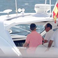 El Rey Felipe sale a navegar al comienzo de sus vacaciones en Mallorca