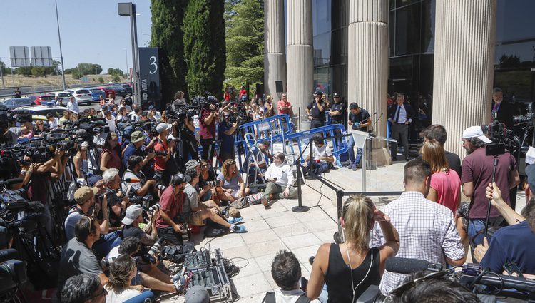 Multitud de medios esperando la declaración de Cristiano Ronaldo