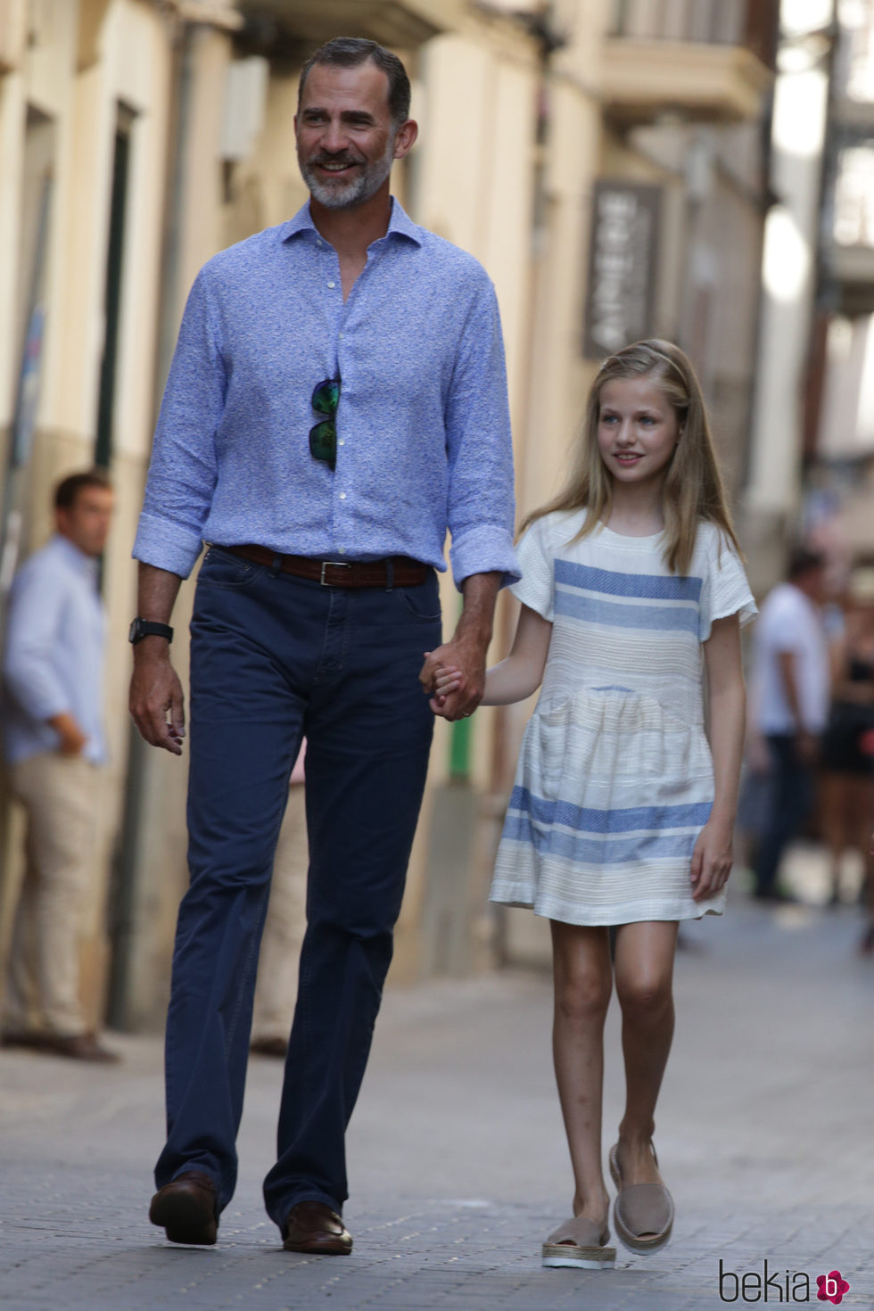 El Rey Felipe y la Princesa Leonor pasean por Sóller