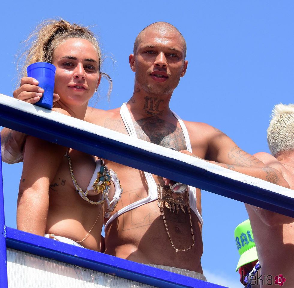 Chloe Green y Jeremy Meeks enamorados en Barbados