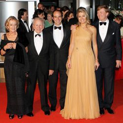 Máxima de Holanda con Guillermo de Holanda y sus padres Jorge Zorreguieta y María del Carmen Cerrruti