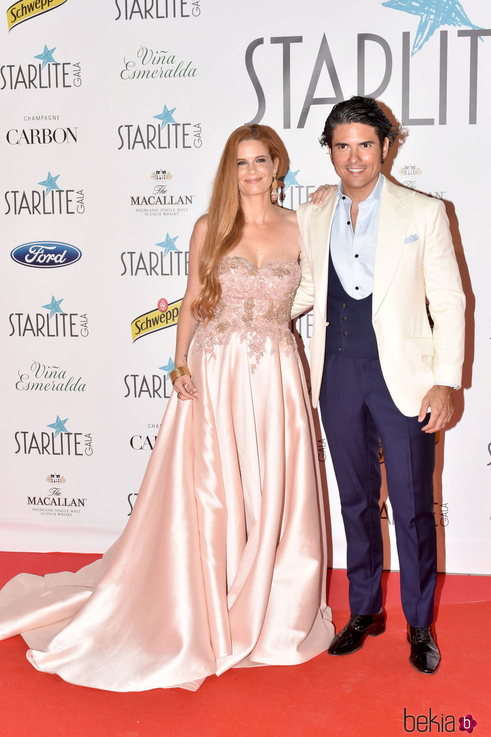 Olivia de Borbón y Julian Porras en la Gala Starlite 2017 en Marbella