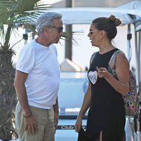 Imanol Arias e Irene Meritxell, de vacaciones en Marbella