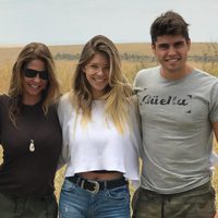 Makoke junto a su hijos Anita Matamoros y Javier Tudela en África