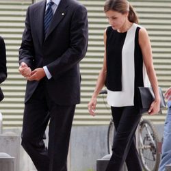 Los Reyes Felipe y Letizia visitan a los heridos del atentado de Barcelona