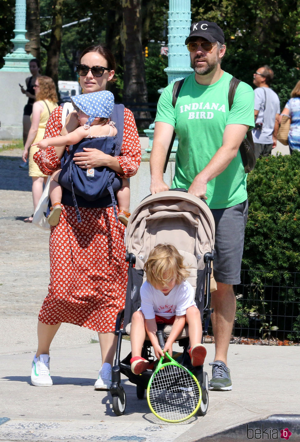 Olivia Wilde y su marido Jason Sudeikis con sus hijos