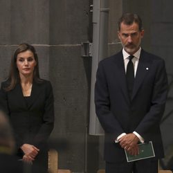 Los Reyes Felipe y Letizia, muy afectados en la Misa por la Paz por los atentados de Barcelona y Cambrils